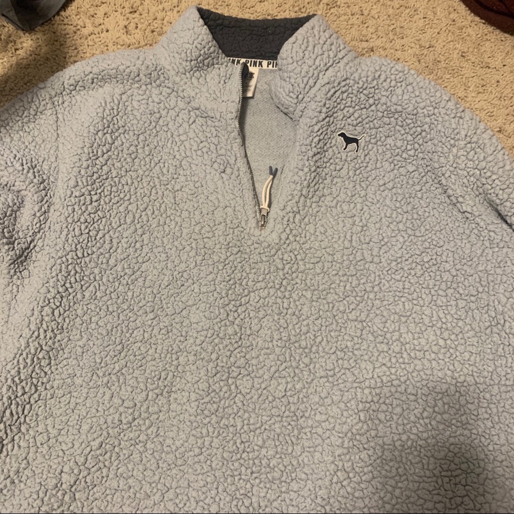 VS PINK pullover😇😇